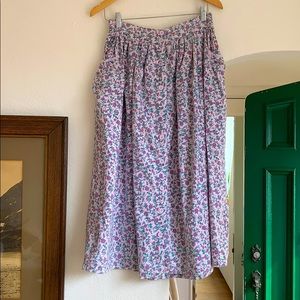 Vintage 🌸 floral 🌷 skirt